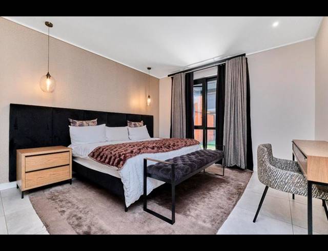 3 BEDROOM PROPERTY TO RENT IN HYDE PARK